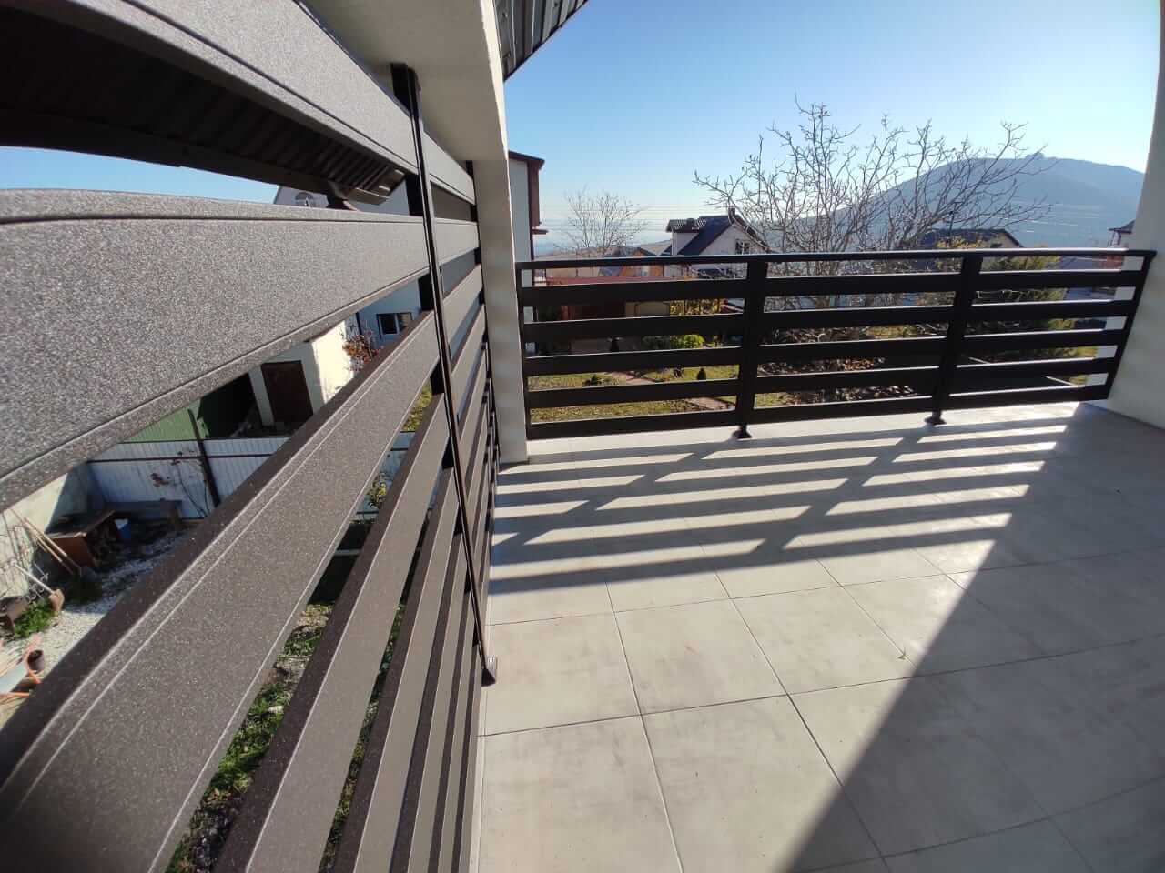 Ограждение балконов из металлопланкена RAL8019/8019 Темный Шоколад МАТТЕ двусторонний фото4 в Анапе