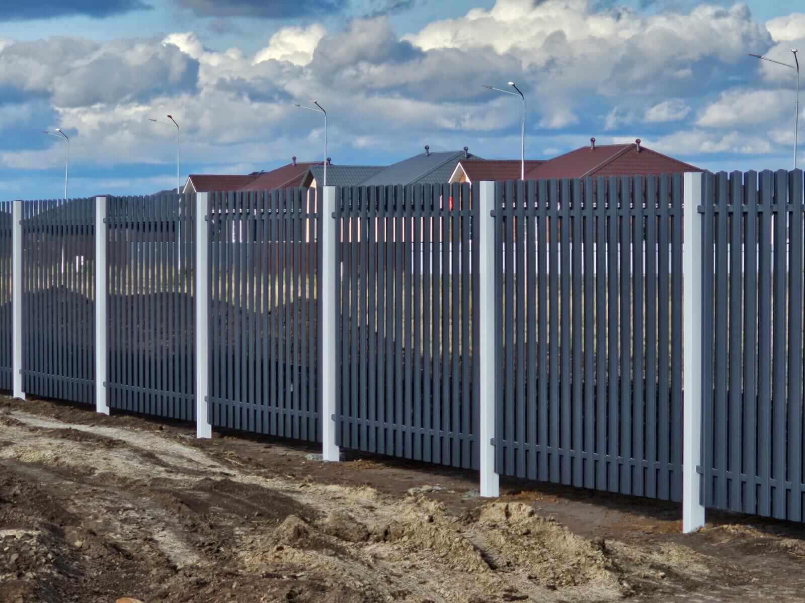 Забор из евроштакетника 234м RAL7024/7024 Серый Графит двусторонний в Анапе