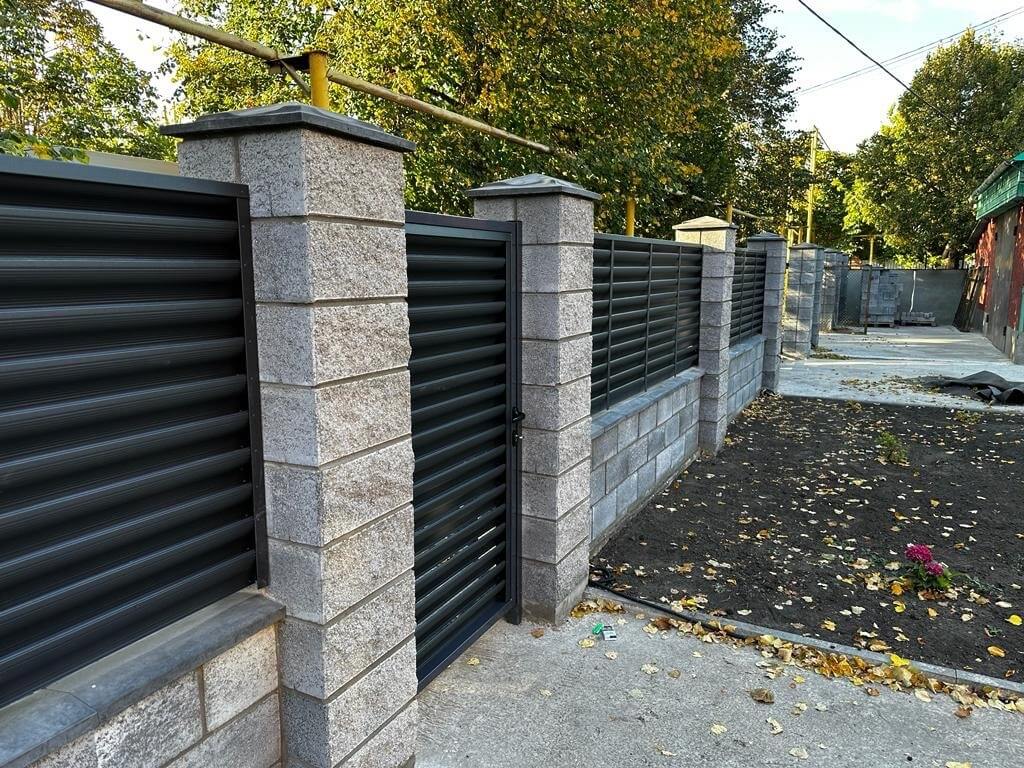 Забор-жалюзи 19м RAL7024/7024 Серый Графит двусторонний MATTE фото 1 в Анапе