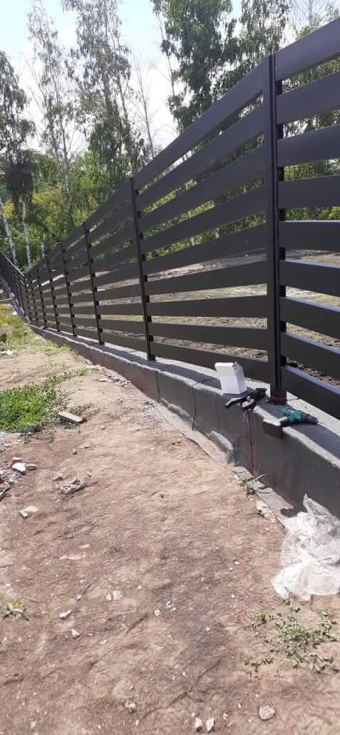 Забор-ранчо из металлопланкена 48м RAL9005 Черный МАТТЕ фото 1 в Анапе