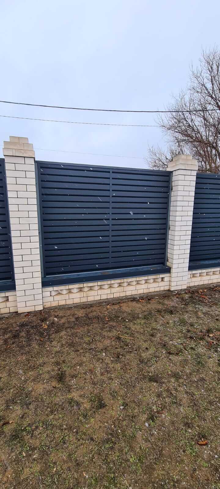 Забор-жалюзи из ламелей Хай-Тек 23м RAL7024/7024 Серый Графит двусторонний МАТТЕ фото 1 в Анапе