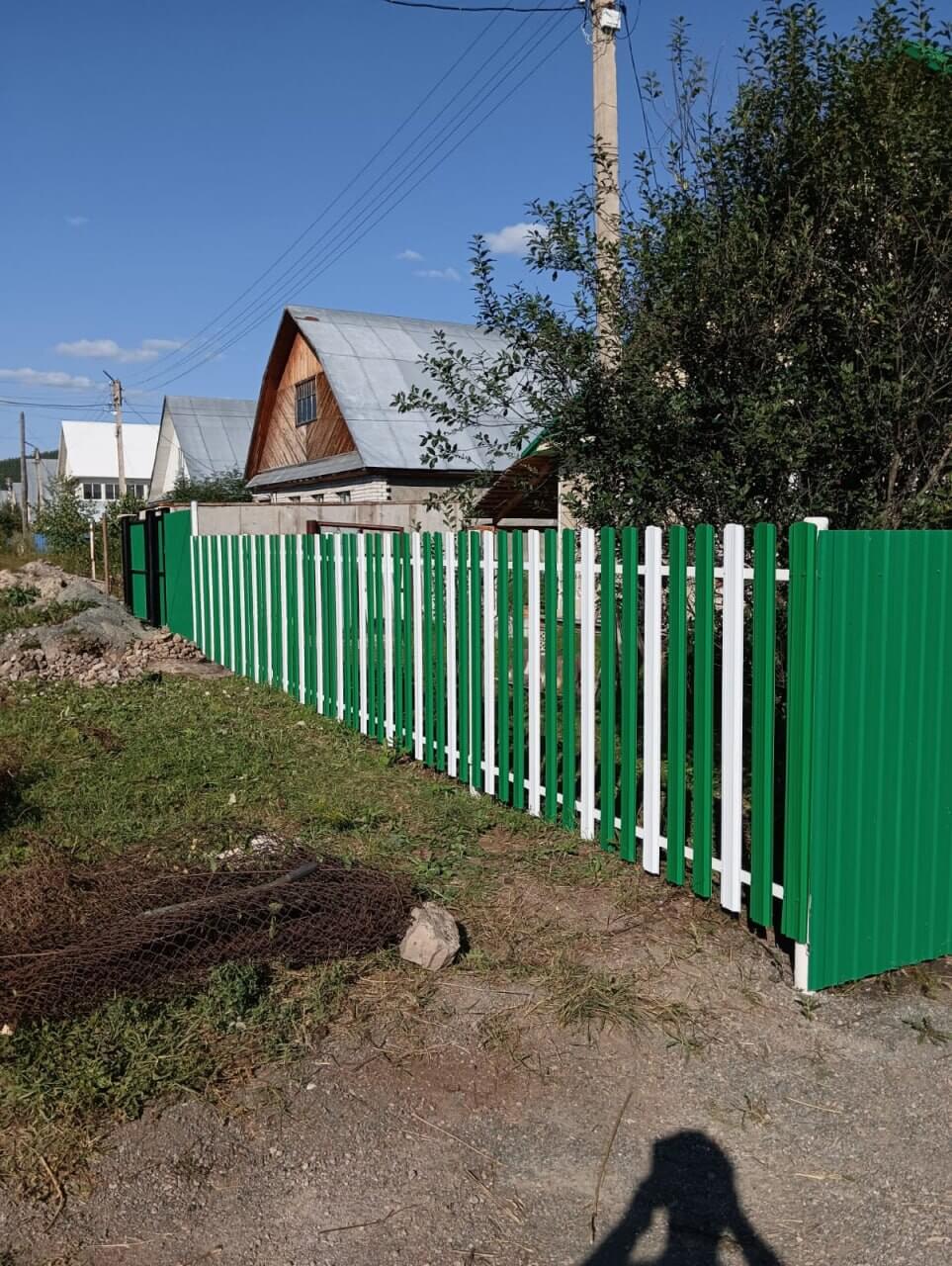 Забор из евроштакетника 10м RAL9003 Белый, RAL6029 Зеленая Мята в Анапе